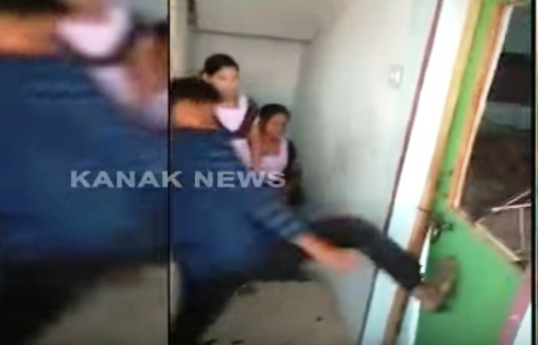 Watch Video: Students ransack college in Odisha over admit card issue |  Sambad English