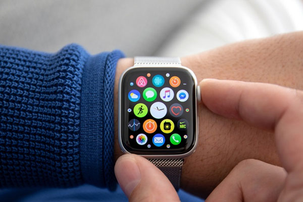 Apple watch garners 51% global market share