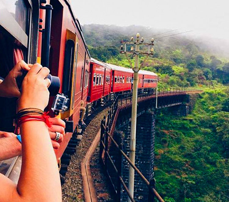 irctc tourism packages train