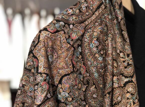 Top 5 tips to follow while buying Pashmina shawls