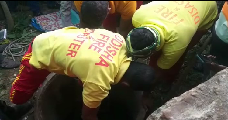 baby thrown into well