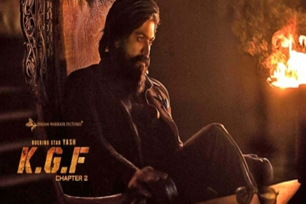 4 booked for vandalising cinema screen and assaulting ticket checker while watching  KGF: Chapter 2 in Vadodara, Bollywood News | Zoom TV
