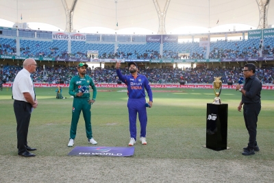 Asia Cup 2022: Karthik plays ahead of Pant as India win toss, elect to bowl first against Pakistan