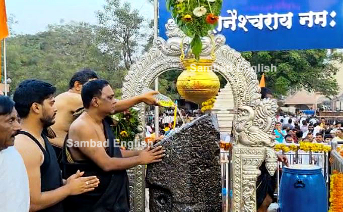 Naba Das at Lord Shani temple