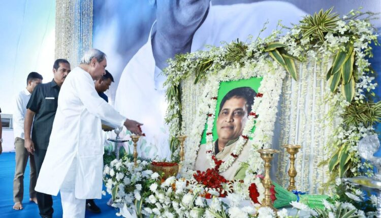 Naveen pays tribute to Naba Das