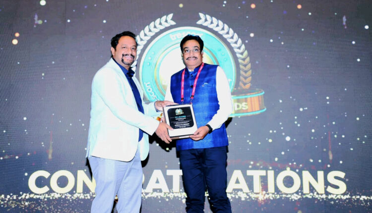 Dr. Lokanath Dash of AVP Care Hospitals bags Top-100 CX Leaders in India award